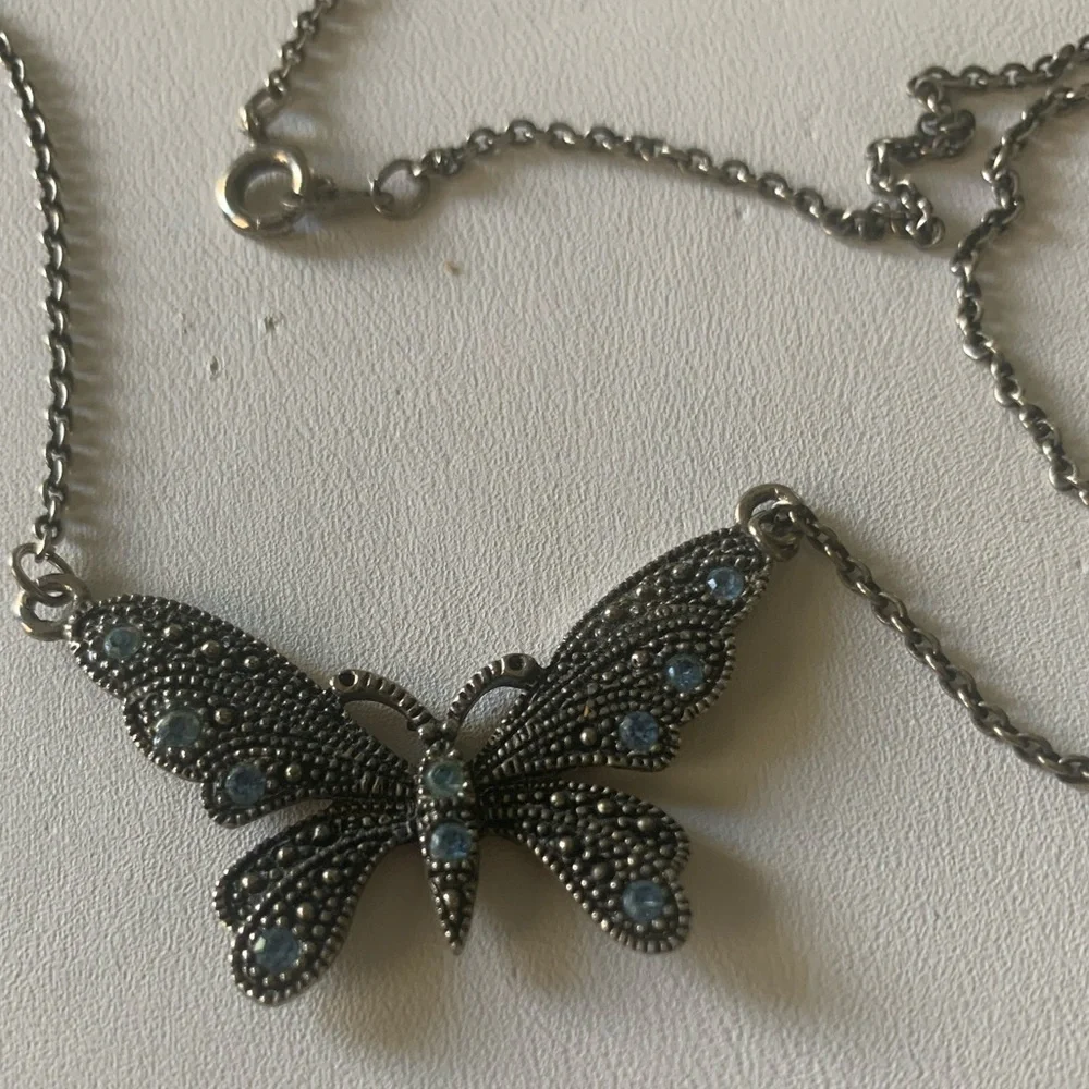 Butterfly Necklace blue crystals - Picture 6 of 10